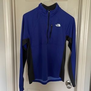 The north face 1/4 zip, Men’s Small, Blue Gray.